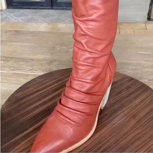 New Silent D Mikette Leather Slouchy Calf Boots Wine US 6.5 - Picture 2 of 10